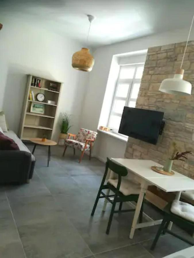 Lovely Apartment In The City Center Pula Buitenkant foto